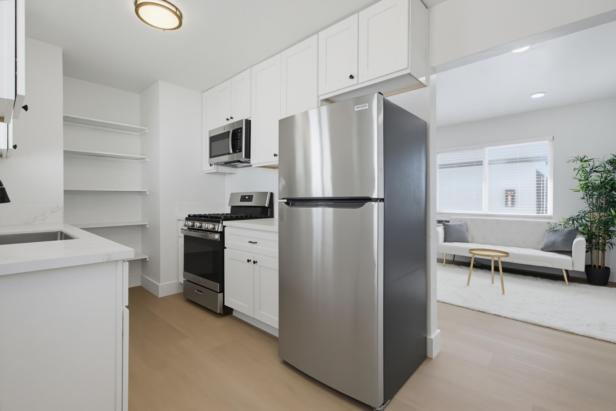 Virtual tour photo 10 of 27 for 240 E California Ave