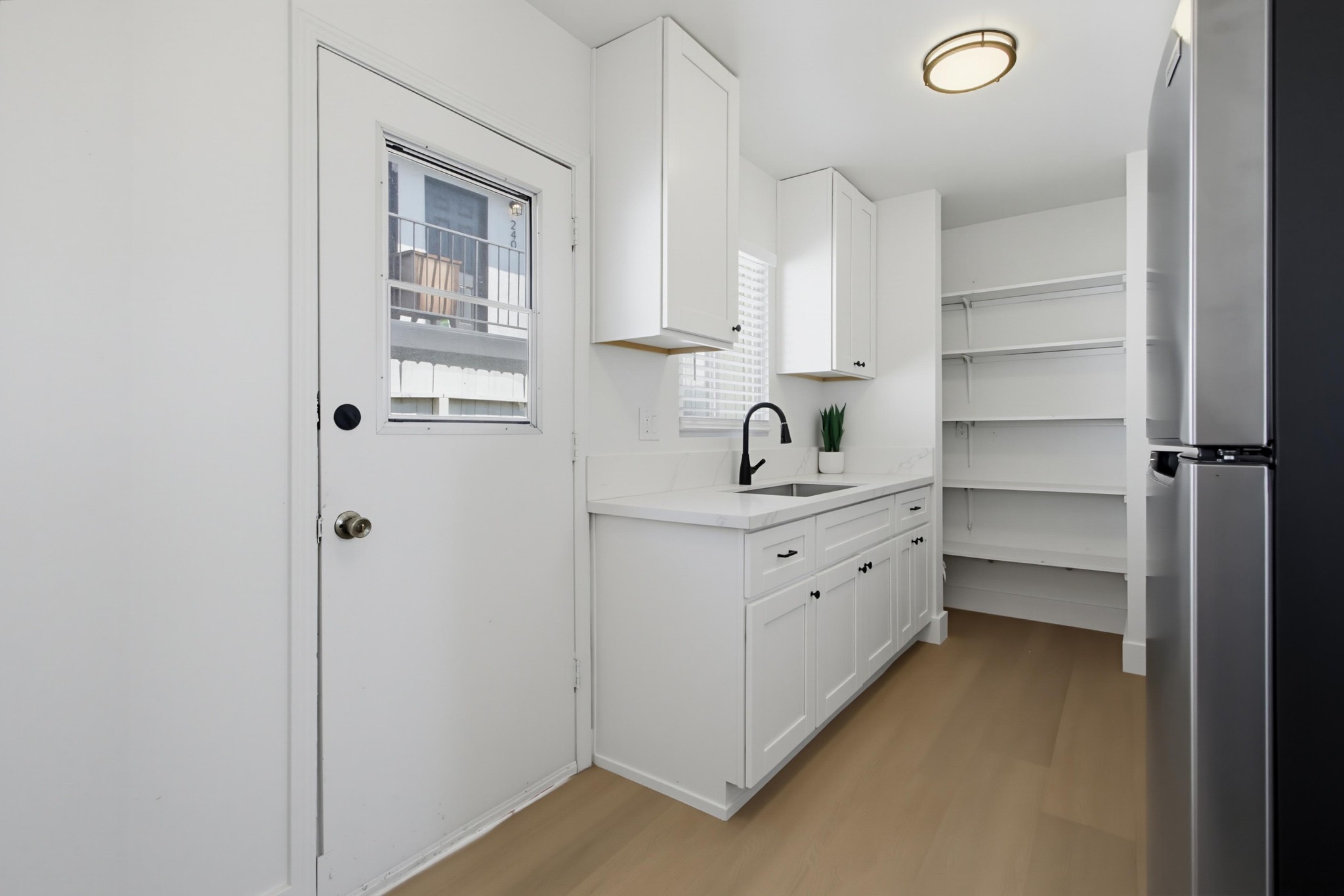 Virtual tour photo 11 of 27 for 240 E California Ave