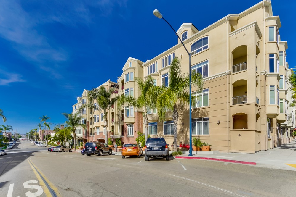 Virtual tour photo 4 of 65 for 2400 5th Avenue #413