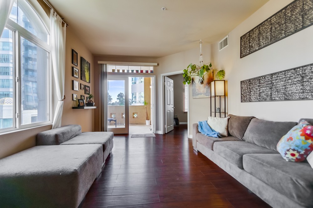 Virtual tour photo 9 of 65 for 2400 5th Avenue #413