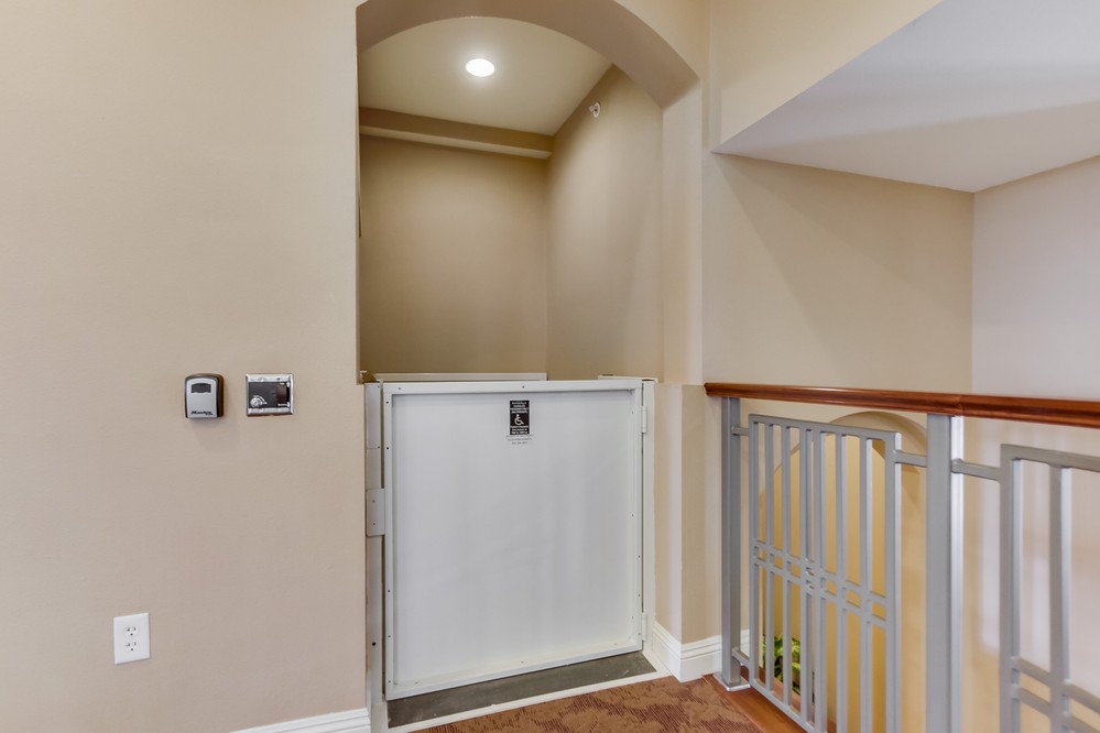 Virtual tour photo 46 of 65 for 2400 5th Avenue #413