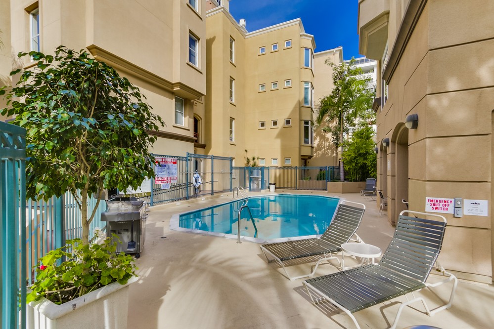 Virtual tour photo 52 of 65 for 2400 5th Avenue #413