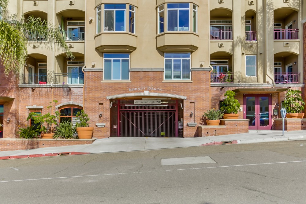 Virtual tour photo 57 of 65 for 2400 5th Avenue #413