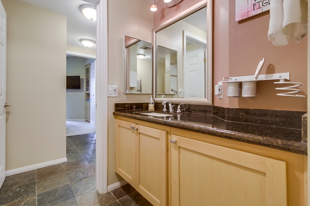 Virtual tour photo 33 of 50 for 2400 Fifth Ave #102