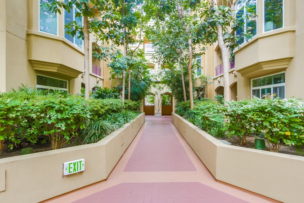 Virtual tour photo 40 of 50 for 2400 Fifth Ave #102