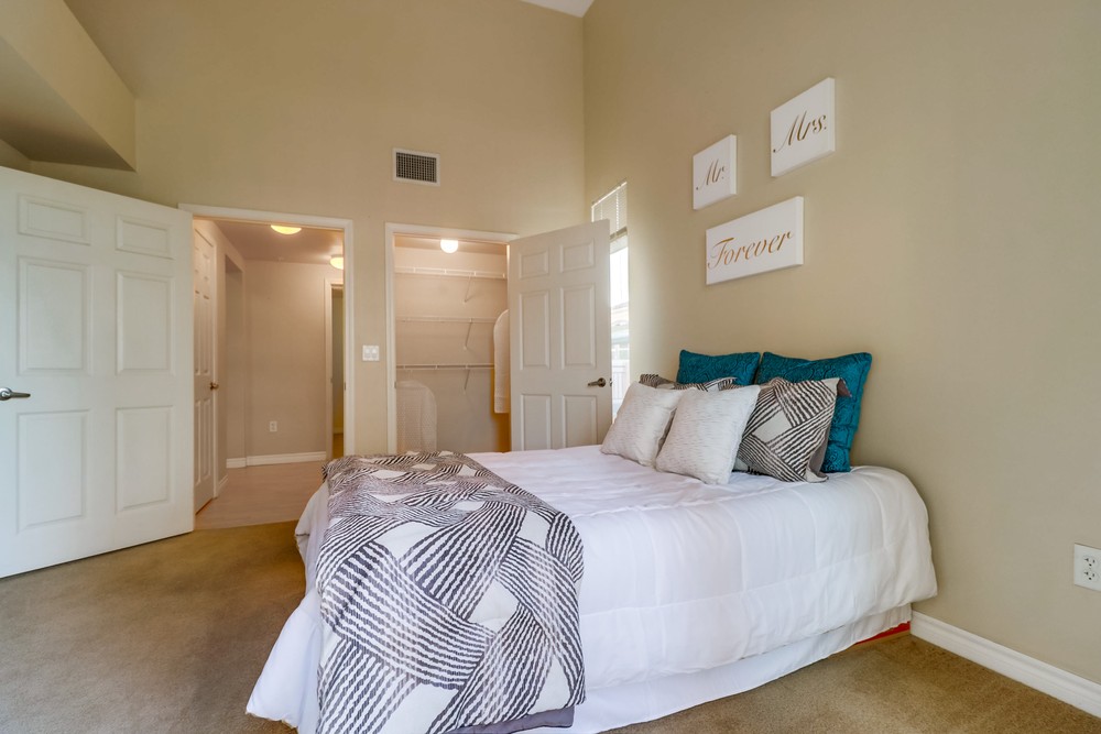 Virtual tour photo 32 of 56 for 2400 Fifth Ave