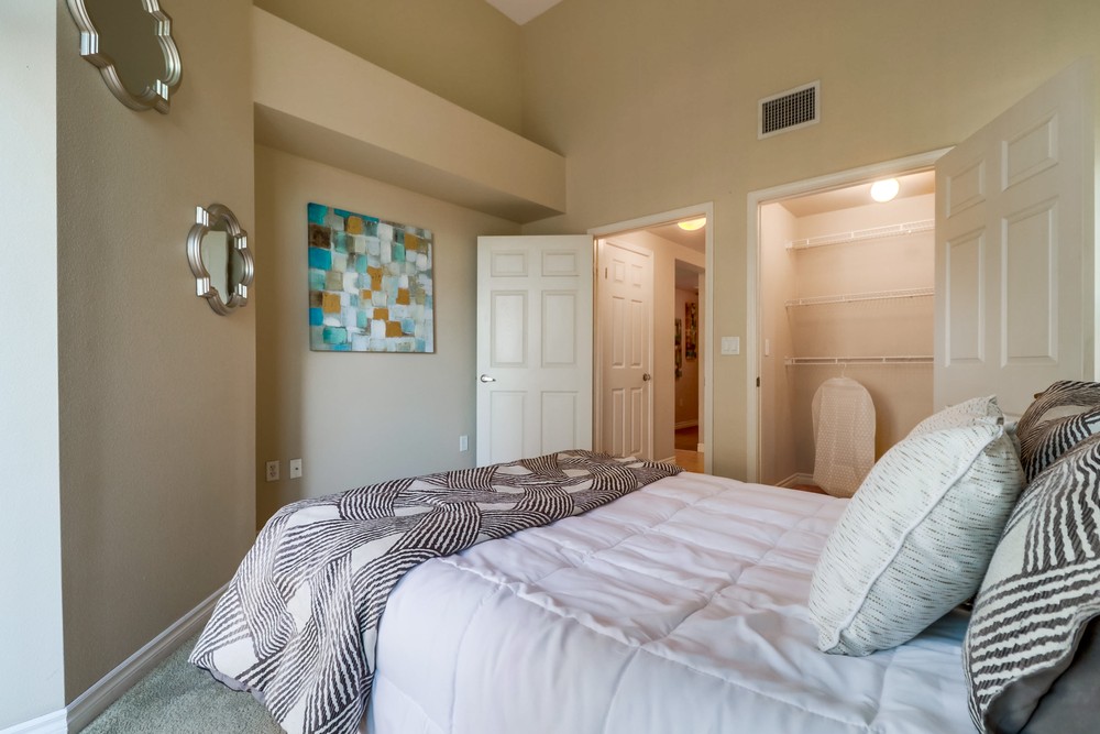 Virtual tour photo 33 of 56 for 2400 Fifth Ave