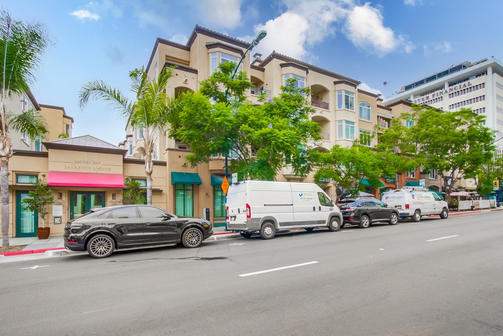 Virtual tour photo 3 of 41 for 2400 Fifth Ave UNIT 217