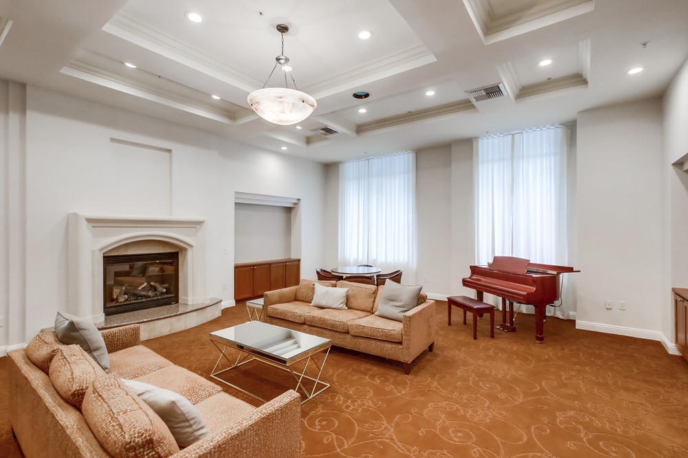 Virtual tour photo 8 of 41 for 2400 Fifth Ave UNIT 217