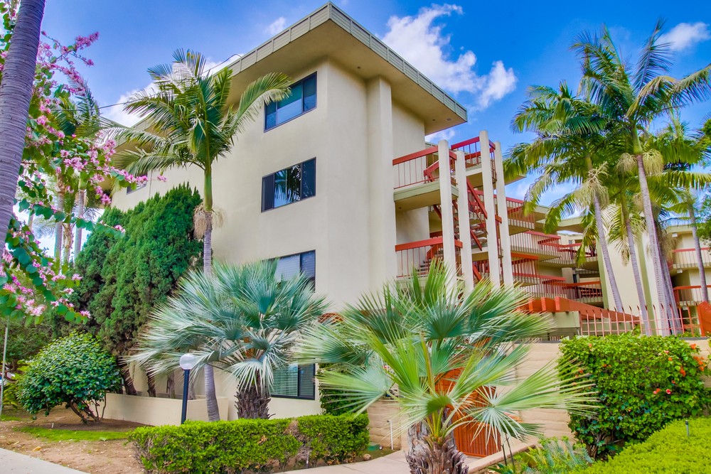 Virtual tour photo 3 of 45 for 2414 Front St #36