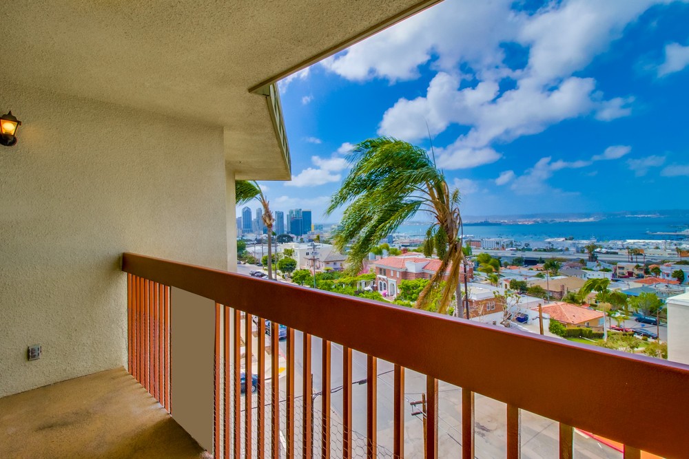 Virtual tour photo 38 of 45 for 2414 Front St #36