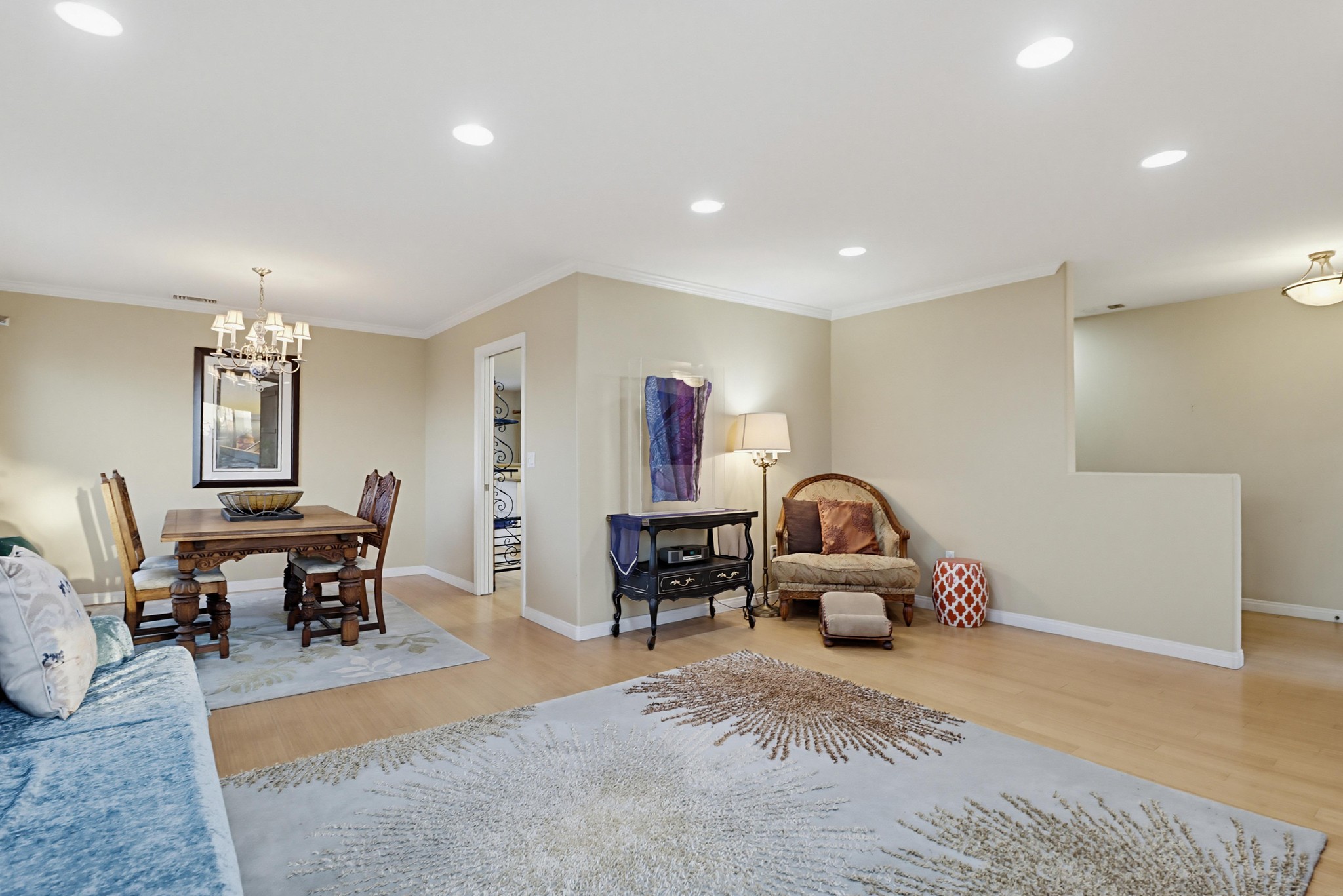 Virtual tour photo 25 of 75 for 2414 Kathleen Pl