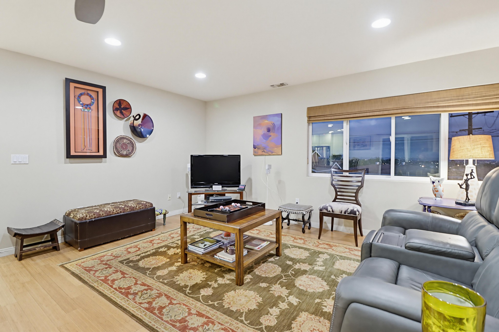 Virtual tour photo 38 of 75 for 2414 Kathleen Pl