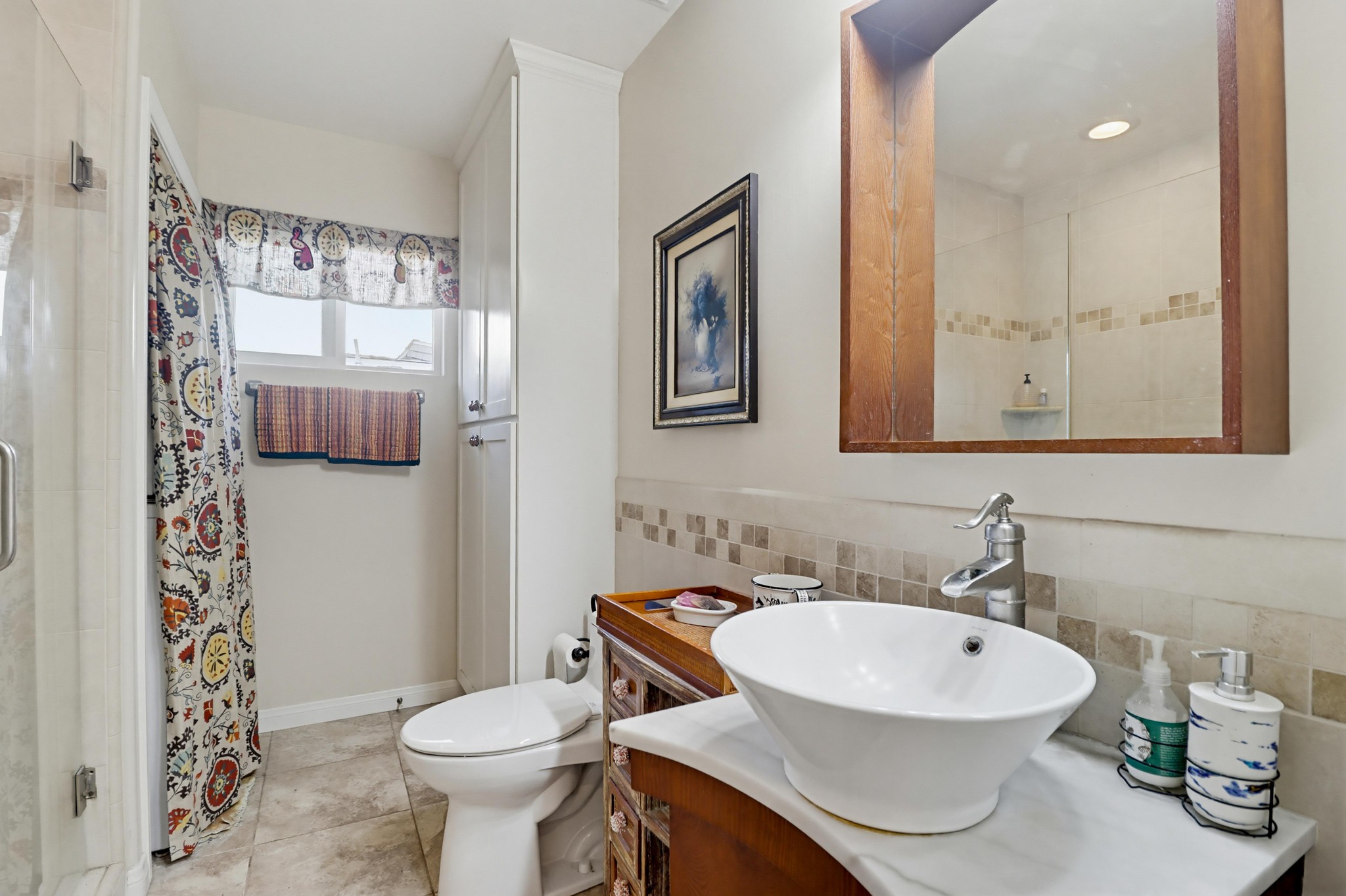 Virtual tour photo 42 of 75 for 2414 Kathleen Pl