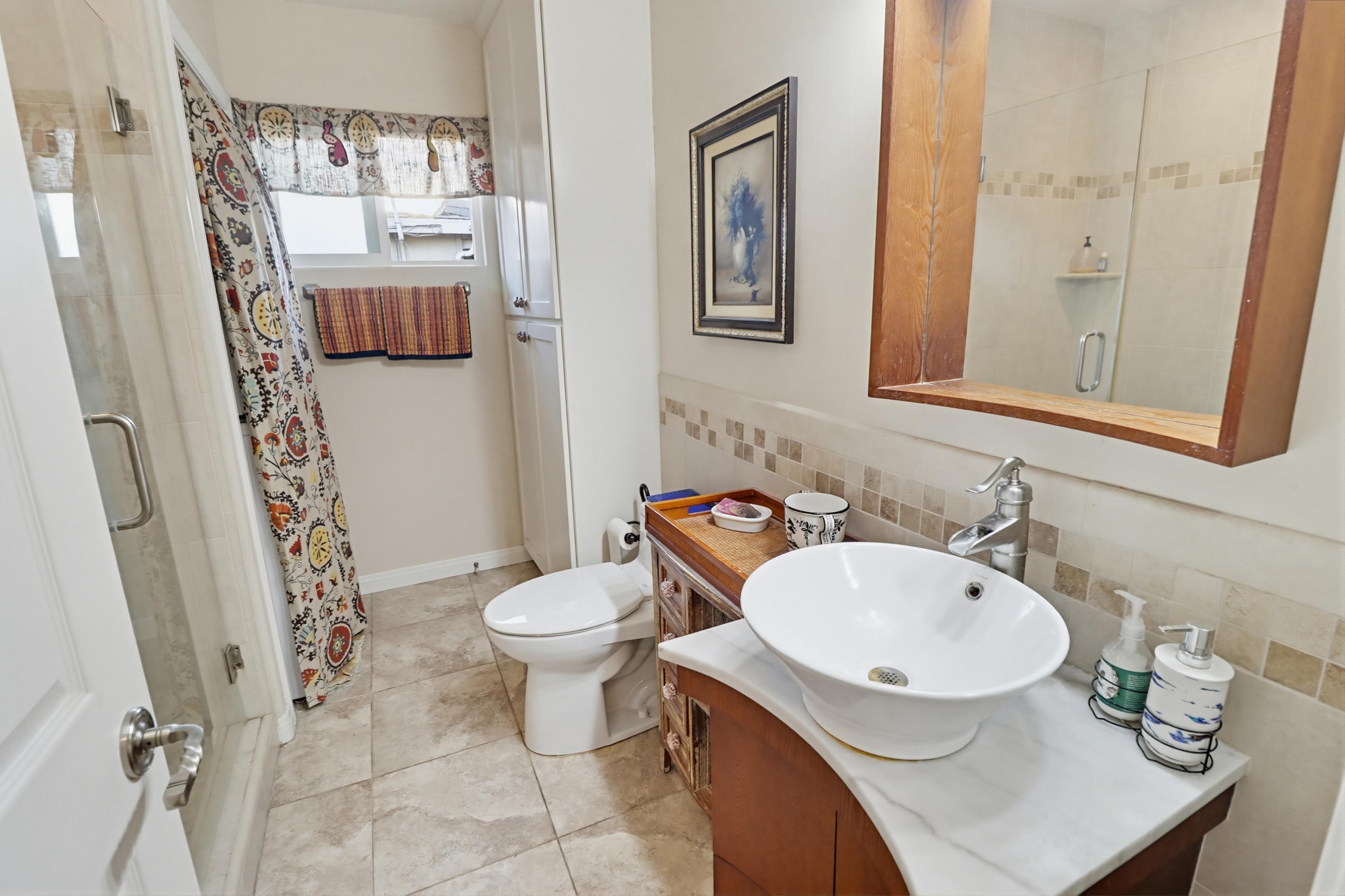 Virtual tour photo 43 of 75 for 2414 Kathleen Pl