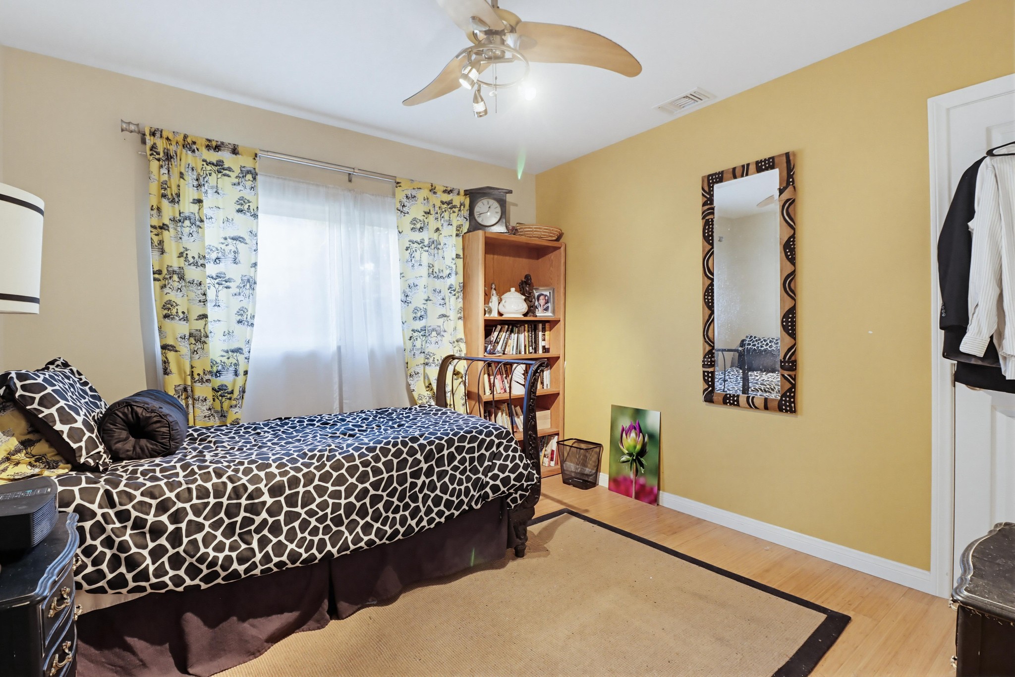 Virtual tour photo 47 of 75 for 2414 Kathleen Pl