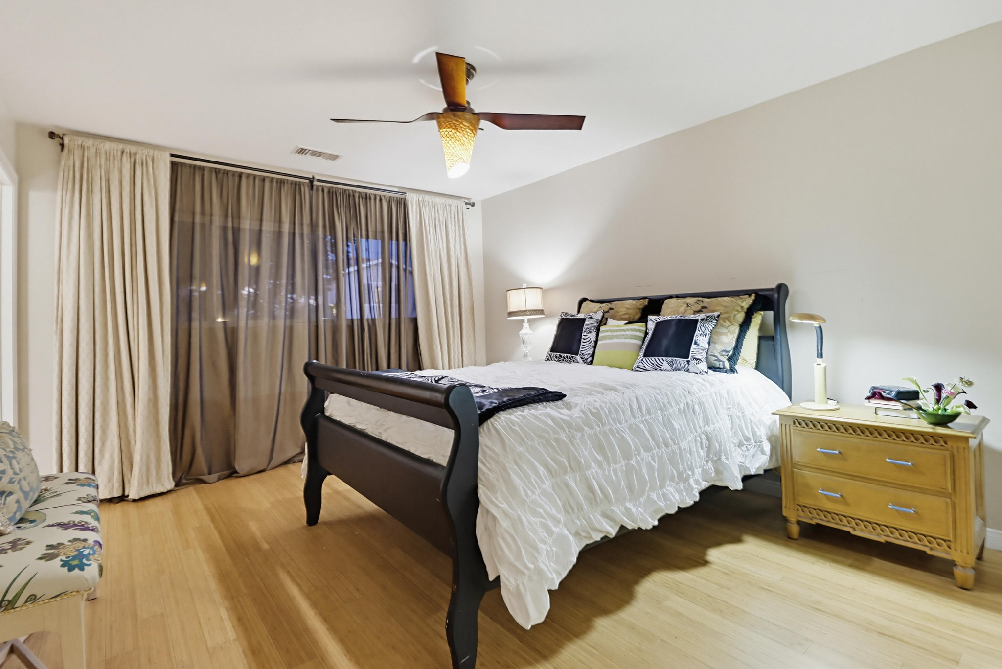 Virtual tour photo 50 of 75 for 2414 Kathleen Pl