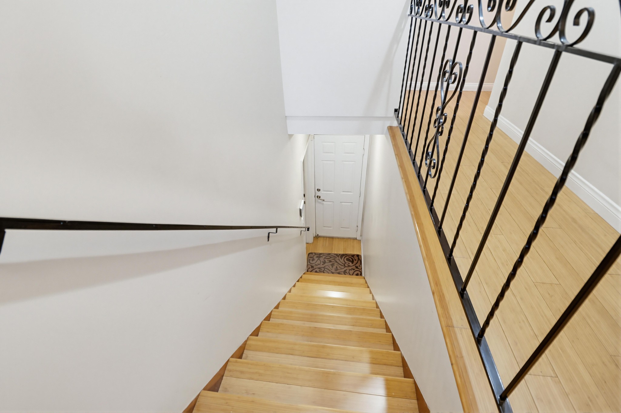 Virtual tour photo 56 of 75 for 2414 Kathleen Pl