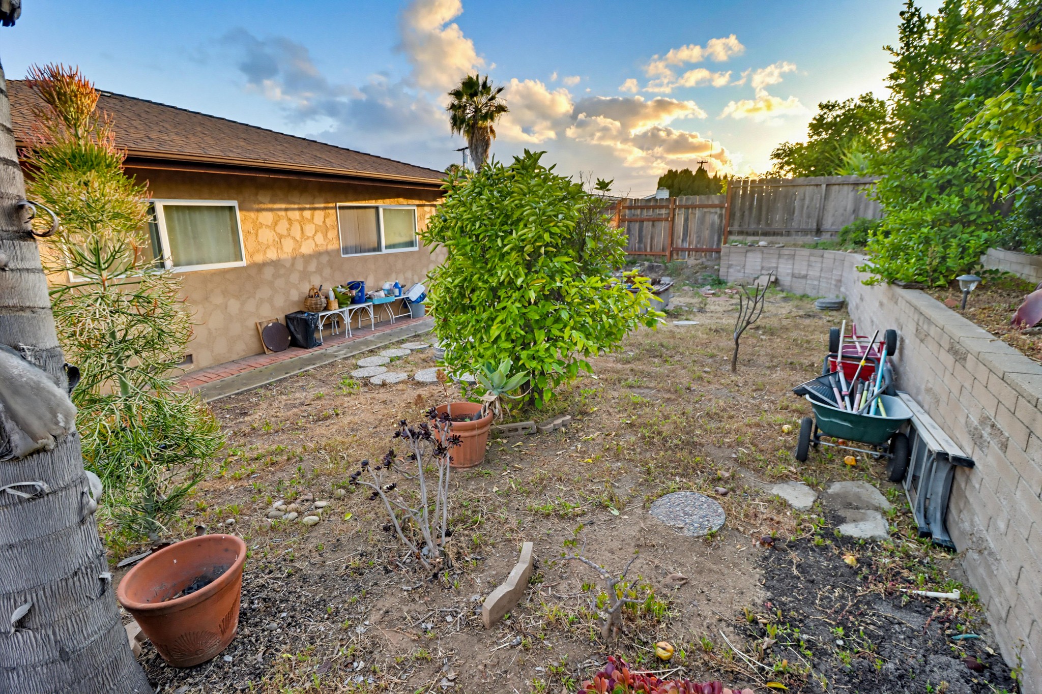 Virtual tour photo 74 of 75 for 2414 Kathleen Pl