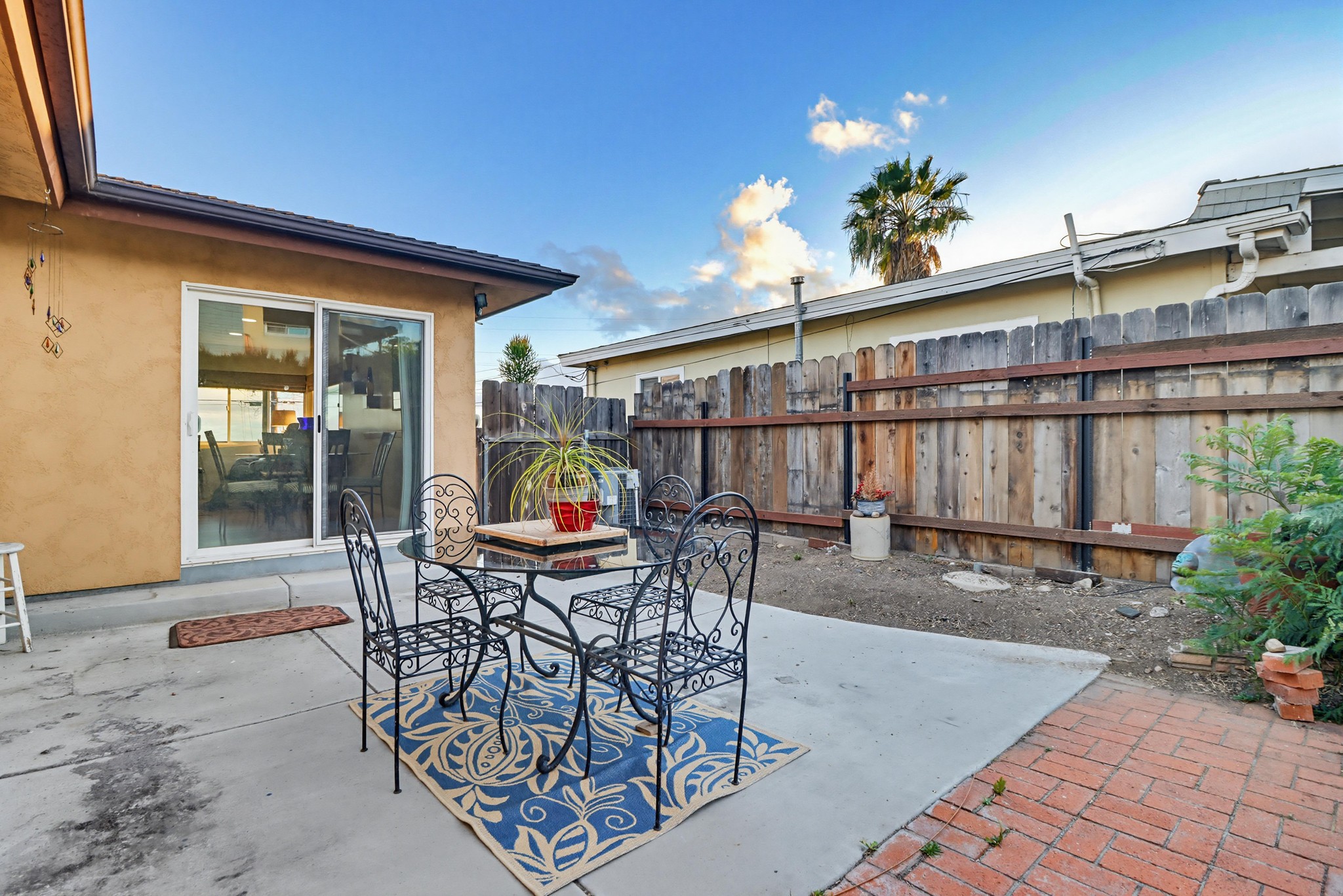 Virtual tour photo 76 of 75 for 2414 Kathleen Pl