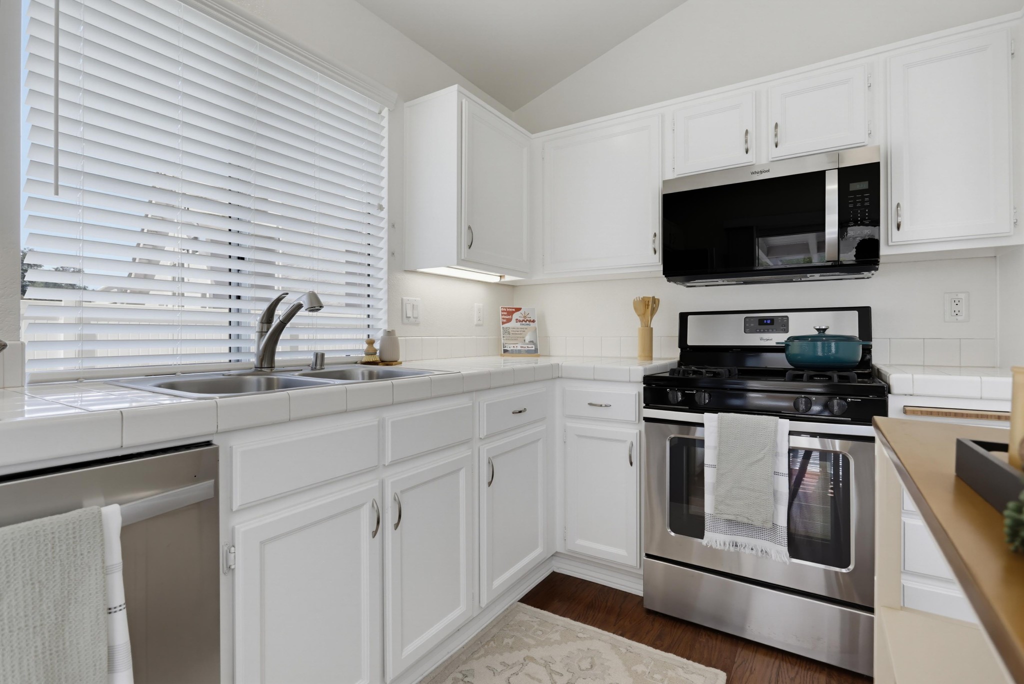 Virtual tour photo 15 of 37 for 2417 Pimlico Pl