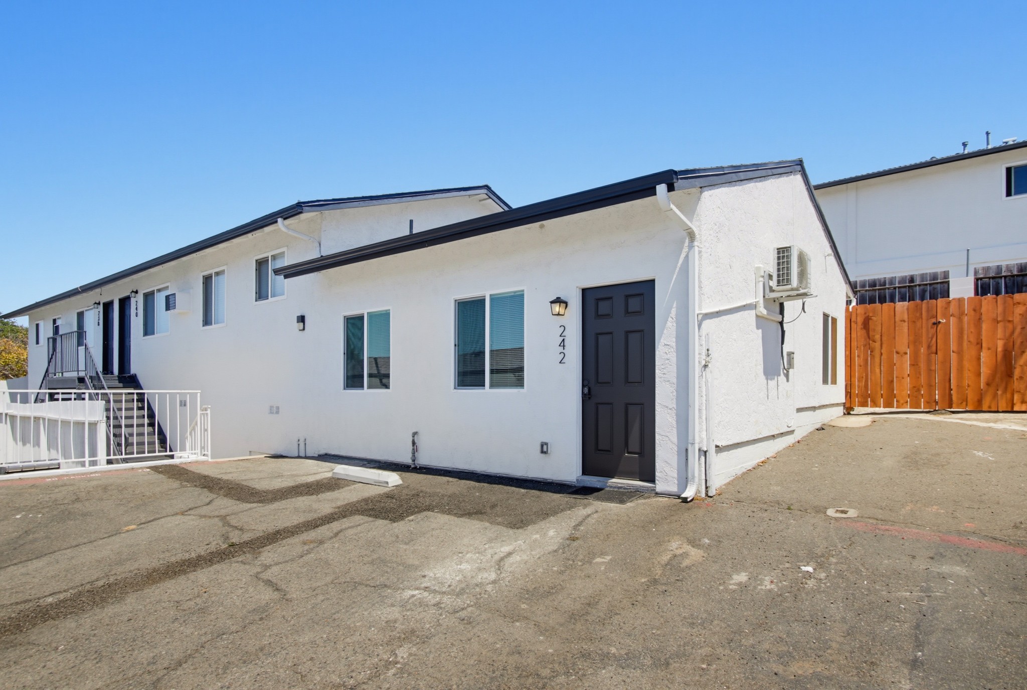 Virtual tour photo 1 of 31 for 242 E California Ave