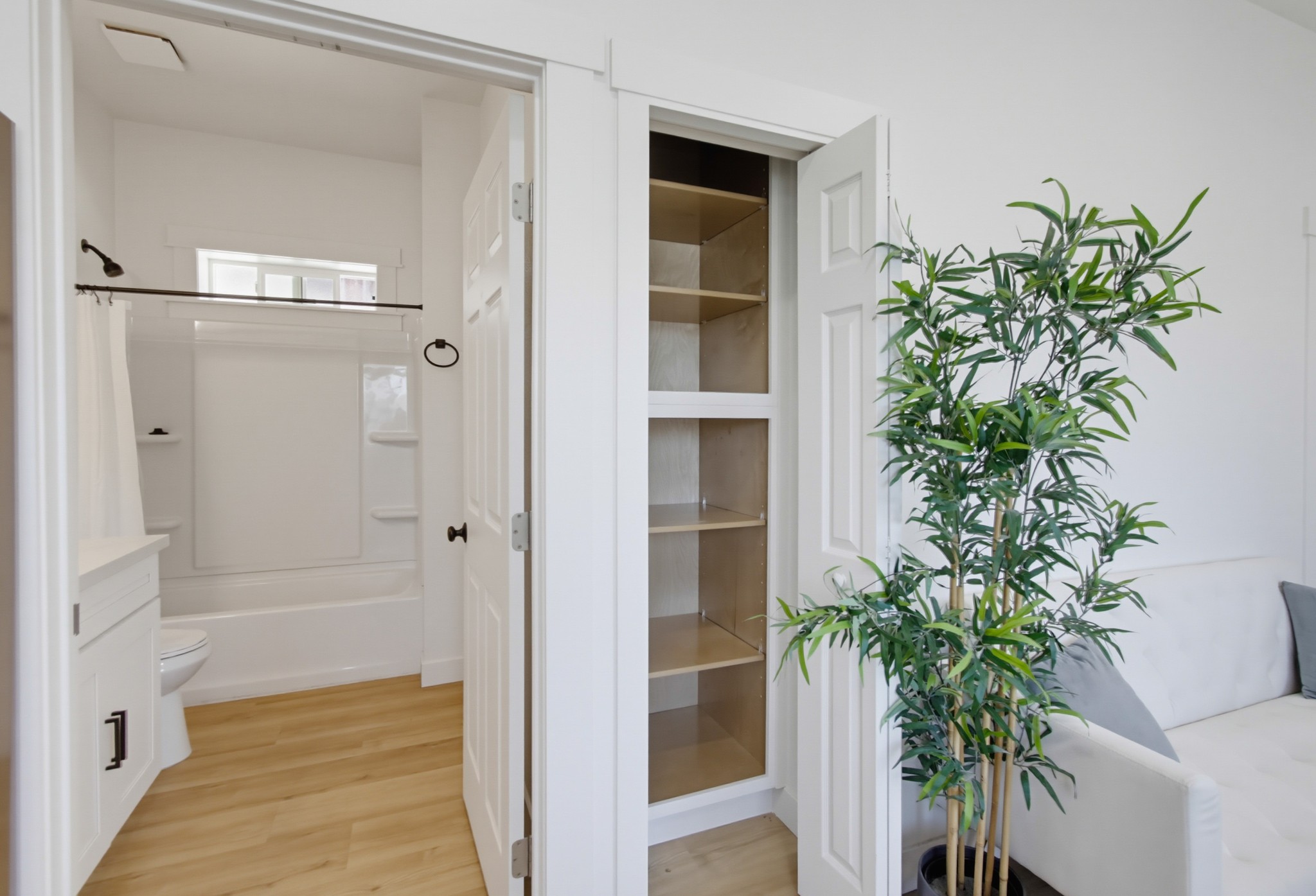 Virtual tour photo 22 of 31 for 242 E California Ave