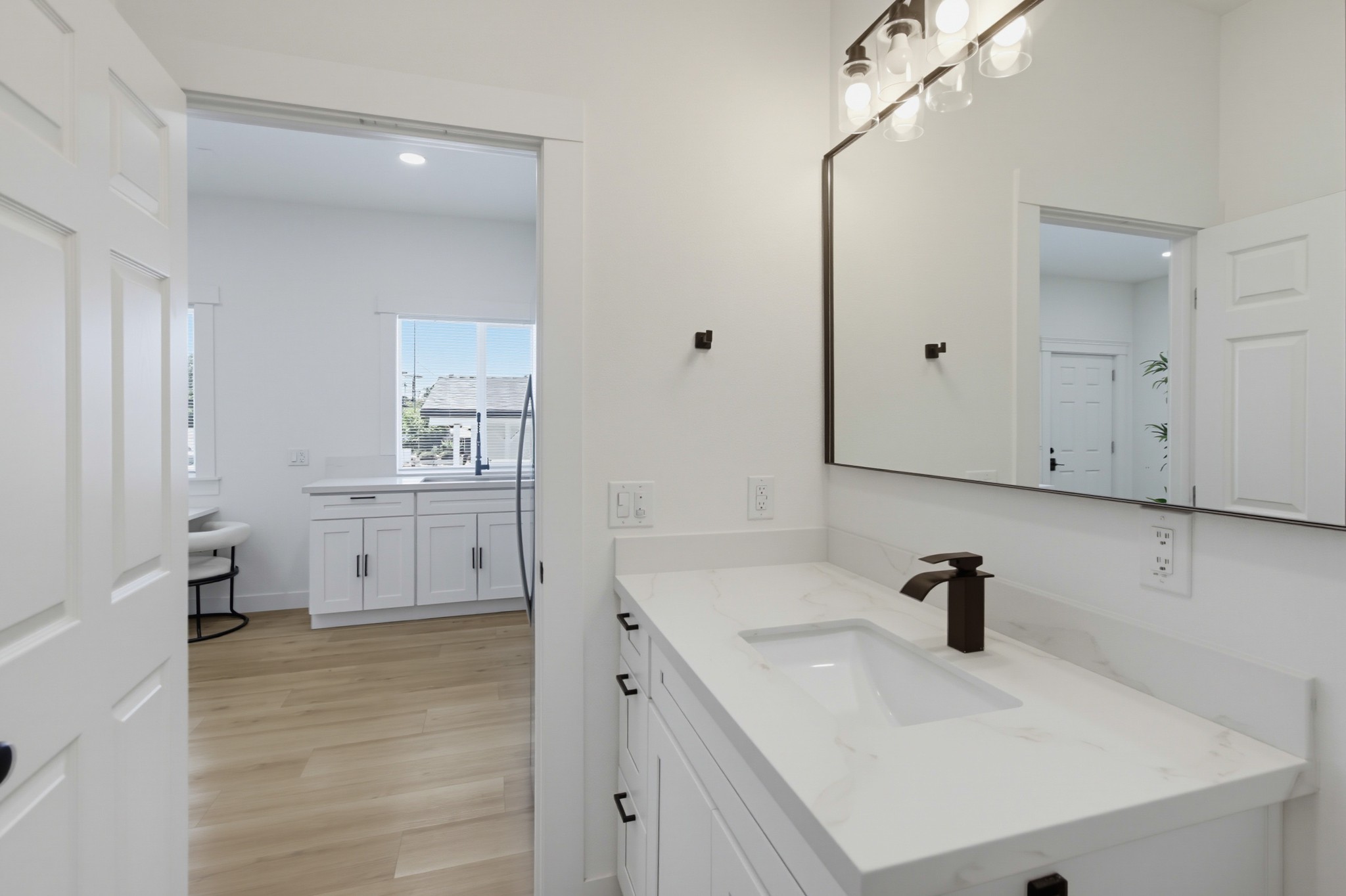 Virtual tour photo 25 of 31 for 242 E California Ave