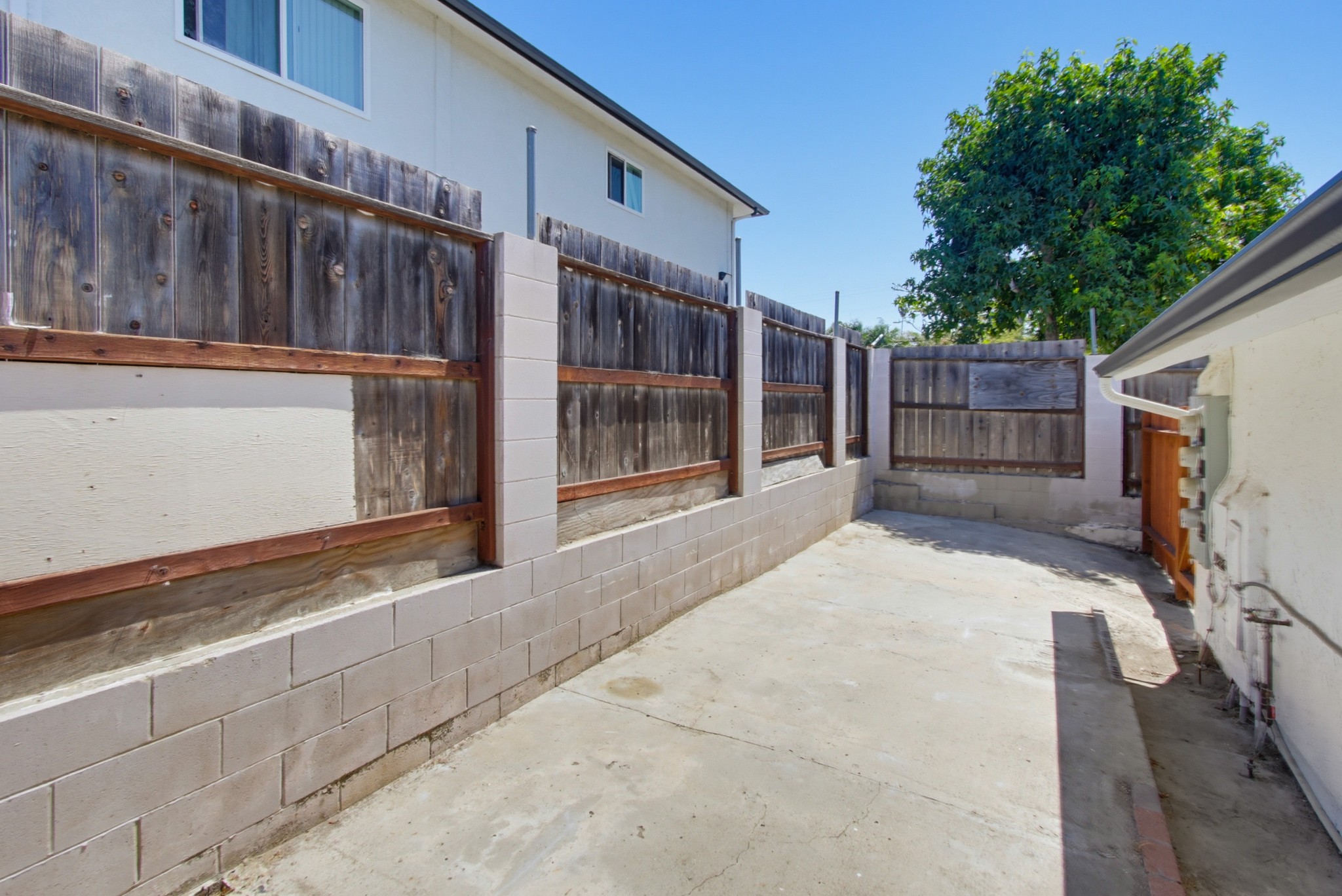 Virtual tour photo 29 of 31 for 242 E California Ave