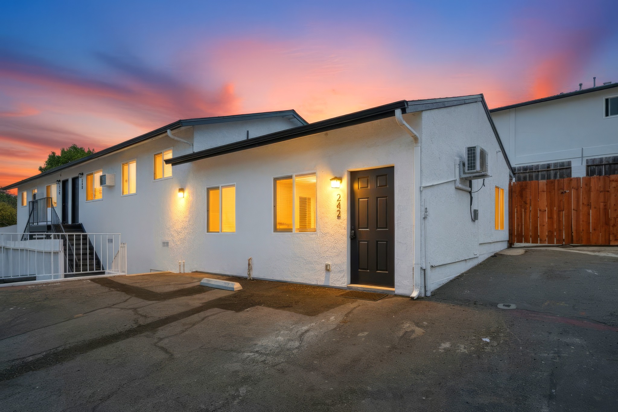 Virtual tour photo 31 of 31 for 242 E California Ave