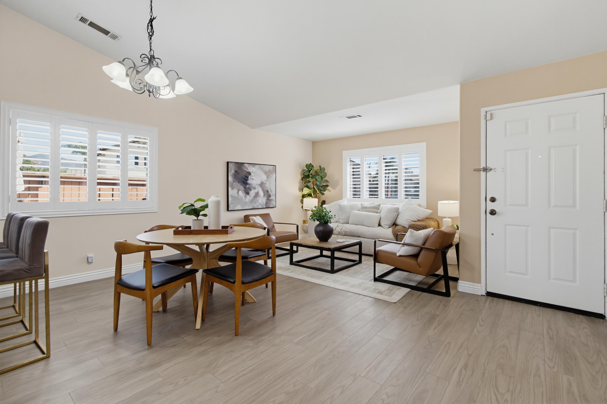 Virtual tour photo 1 of 11 for 2420 Linda Ct