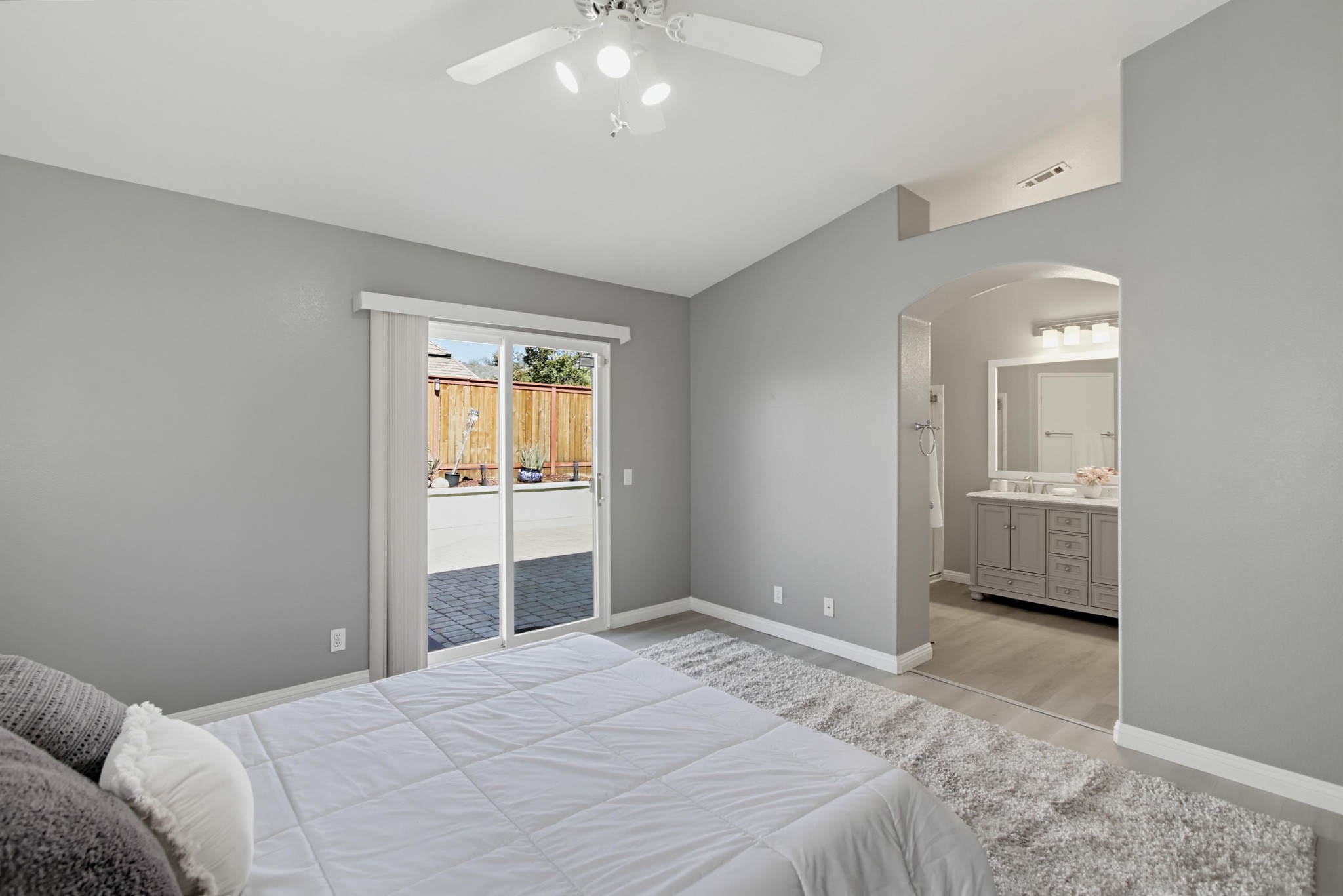 Virtual tour photo 9 of 11 for 2420 Linda Ct