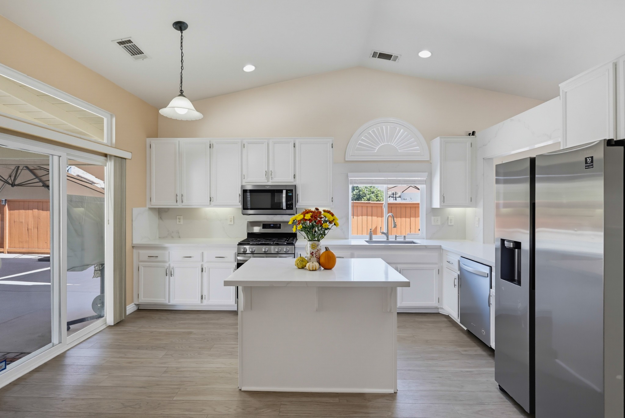 Virtual tour photo 20 of 62 for 2420 Linda Ct