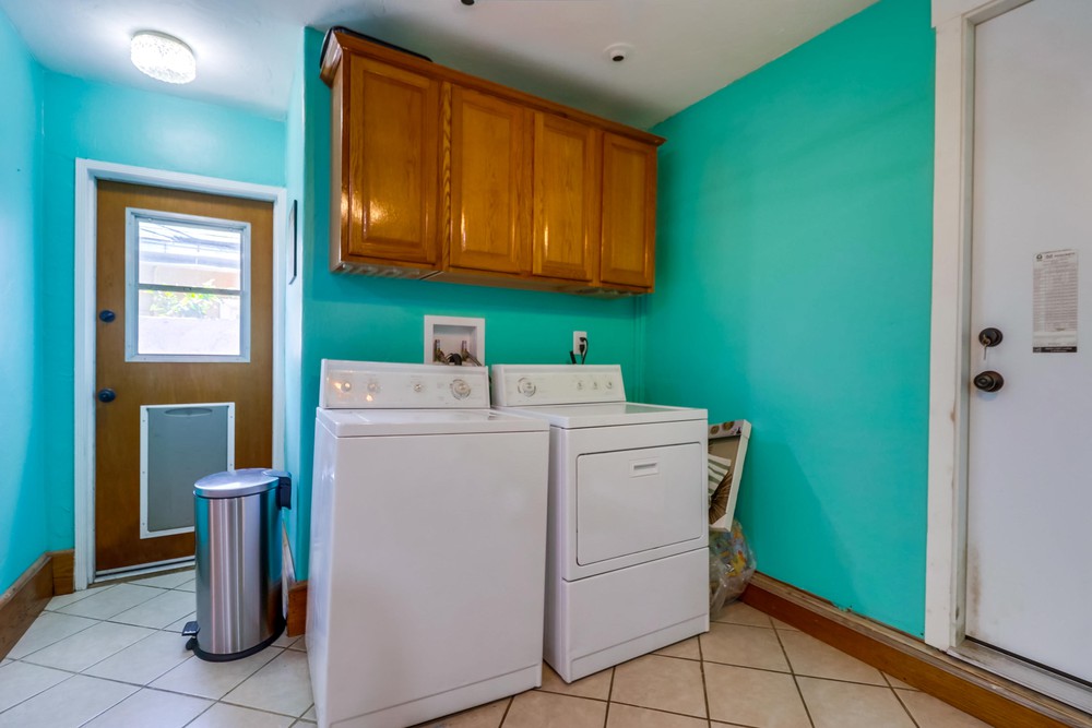 Virtual tour photo 21 of 33 for 2422 J St