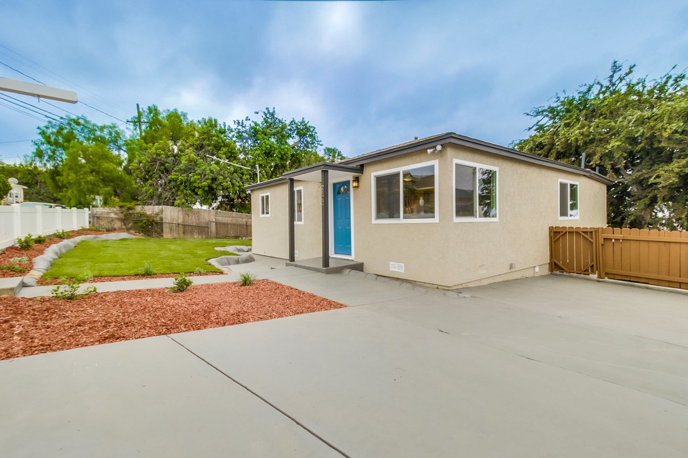 Virtual tour photo 9 of 47 for 2422 W Jewett St