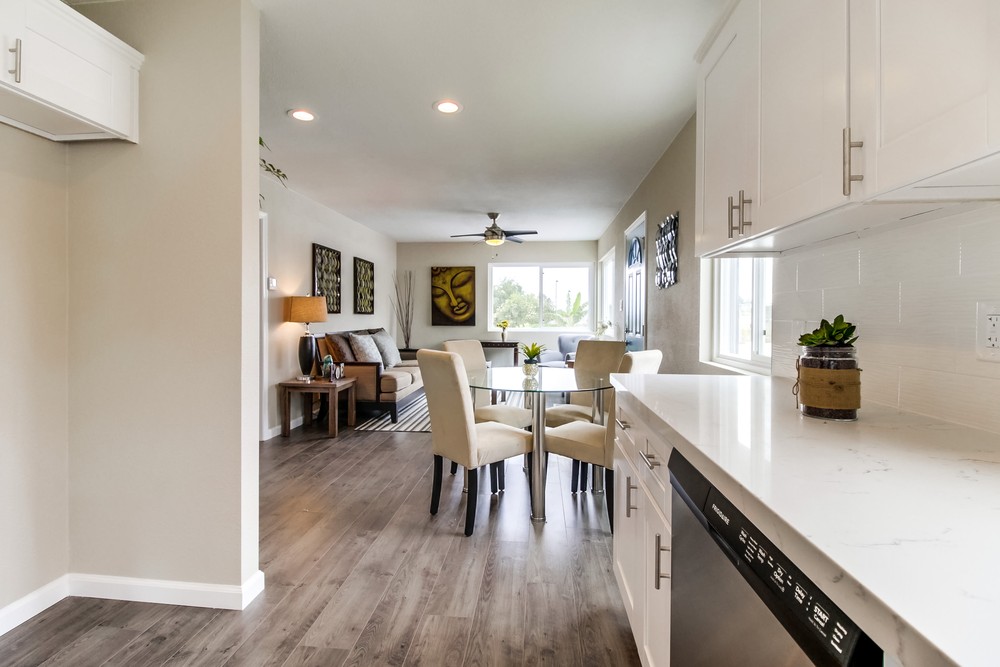 Virtual tour photo 21 of 47 for 2422 W Jewett St