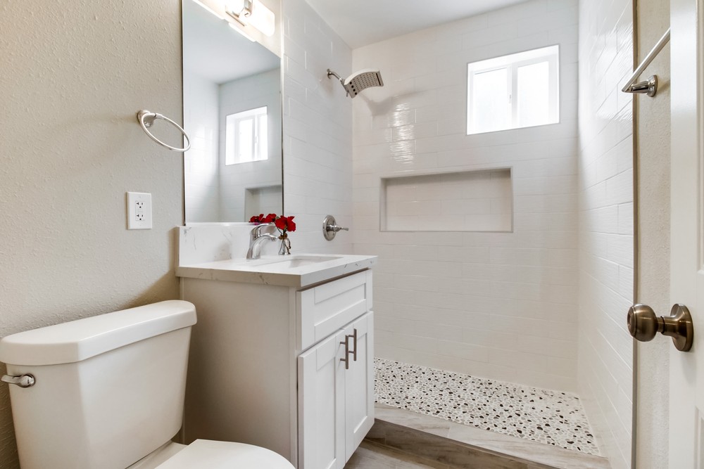 Virtual tour photo 34 of 47 for 2422 W Jewett St