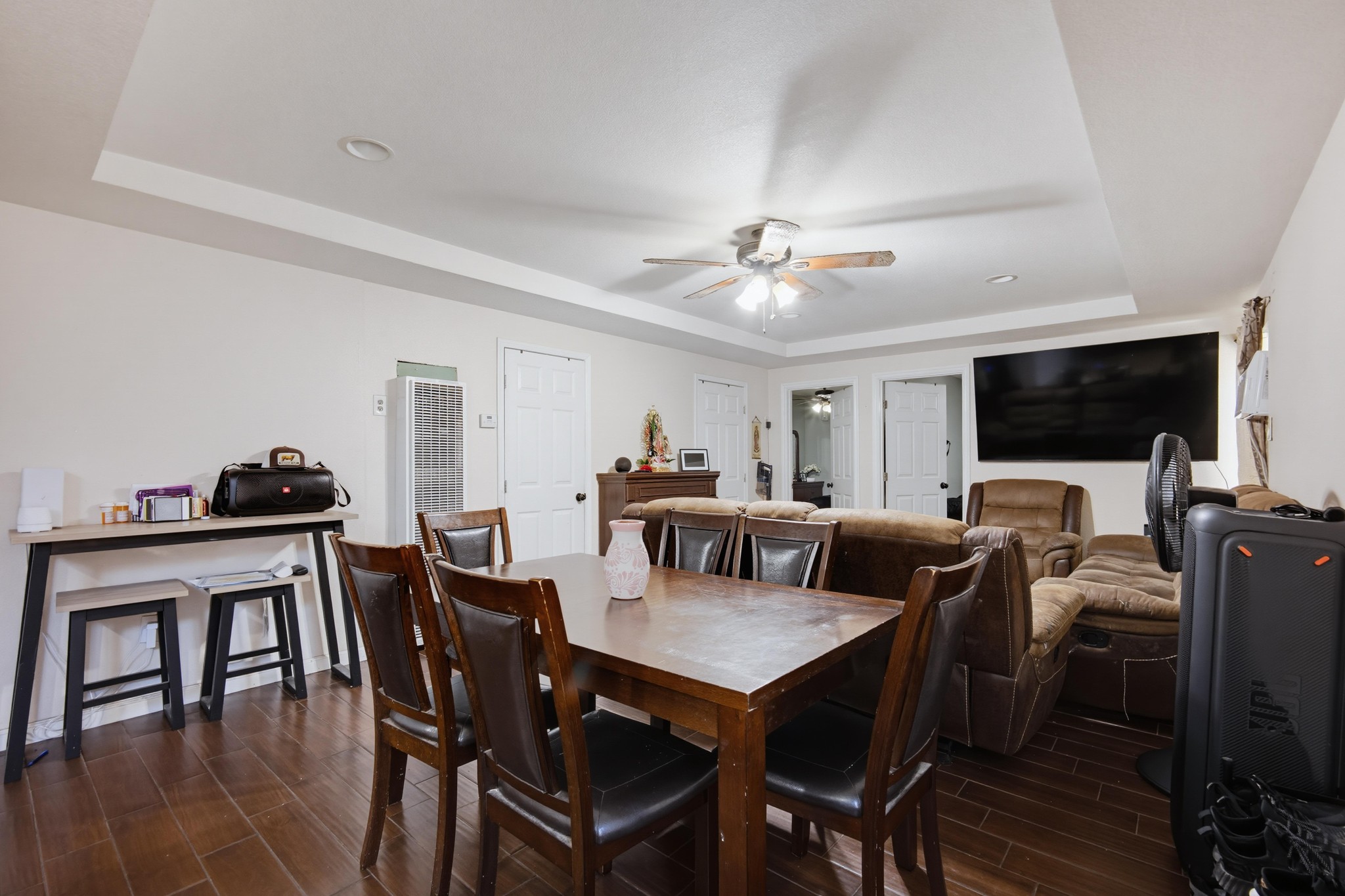 Virtual tour photo 13 of 56 for 24226 Monterey Ave