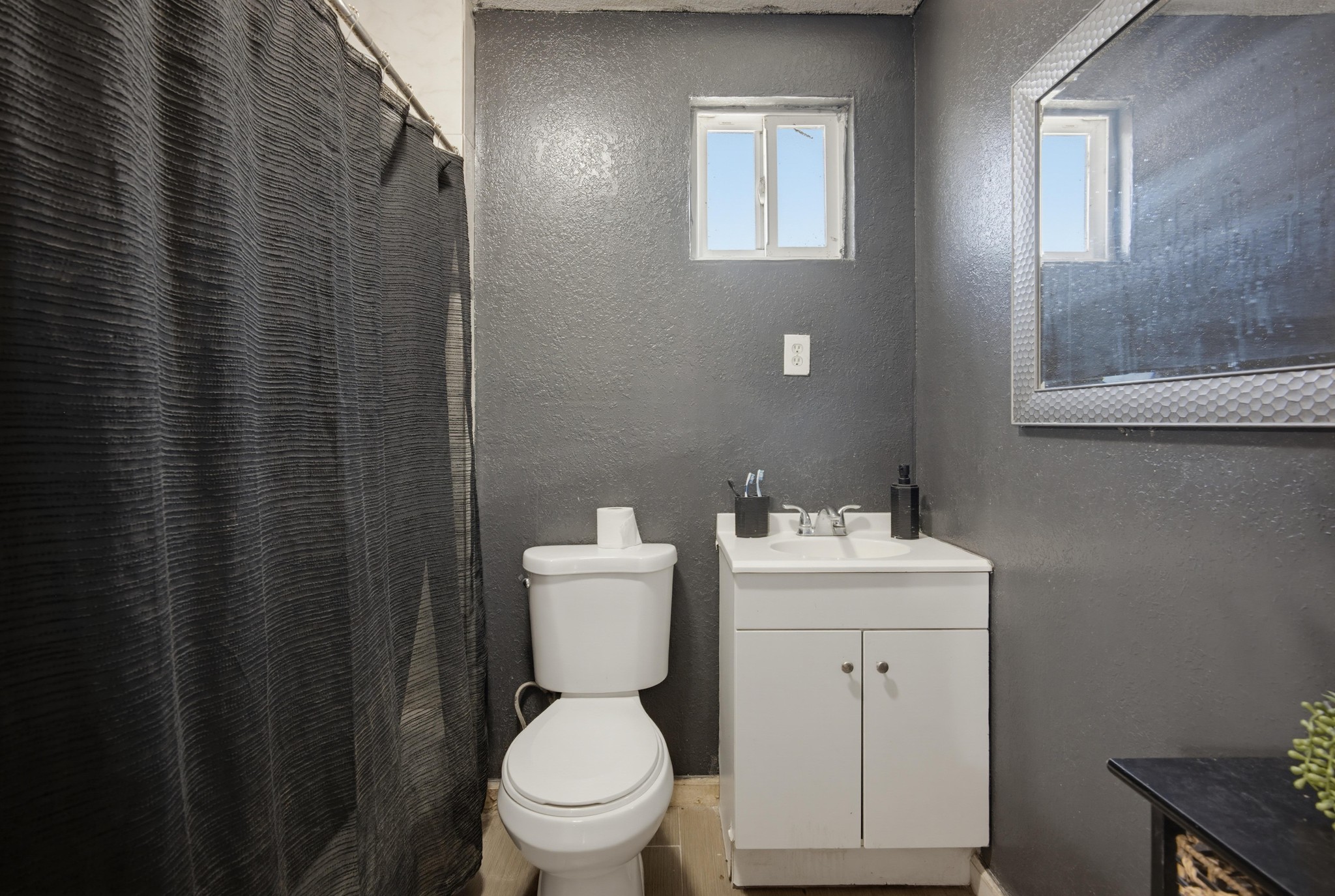 Virtual tour photo 21 of 56 for 24226 Monterey Ave