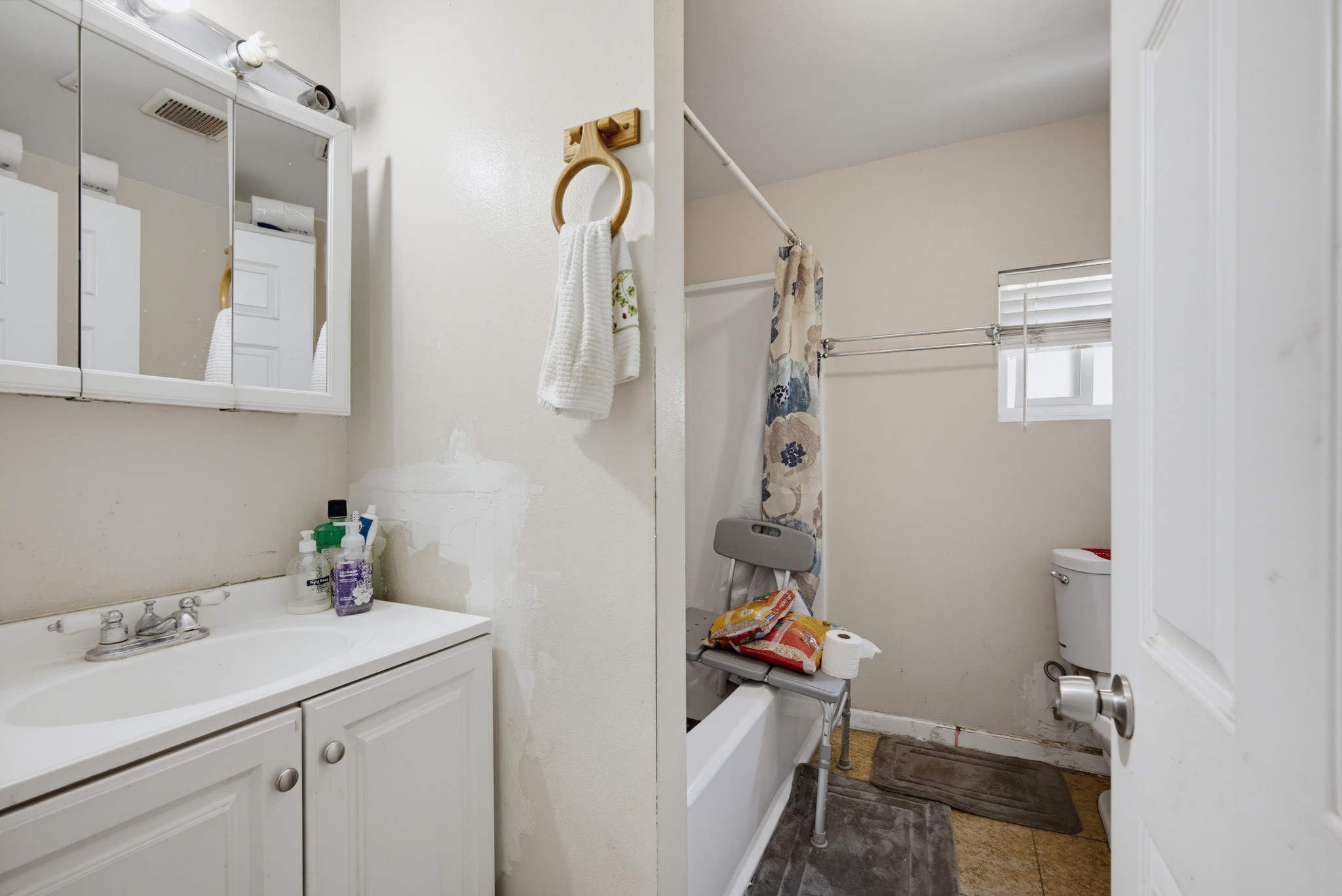 Virtual tour photo 48 of 56 for 24226 Monterey Ave