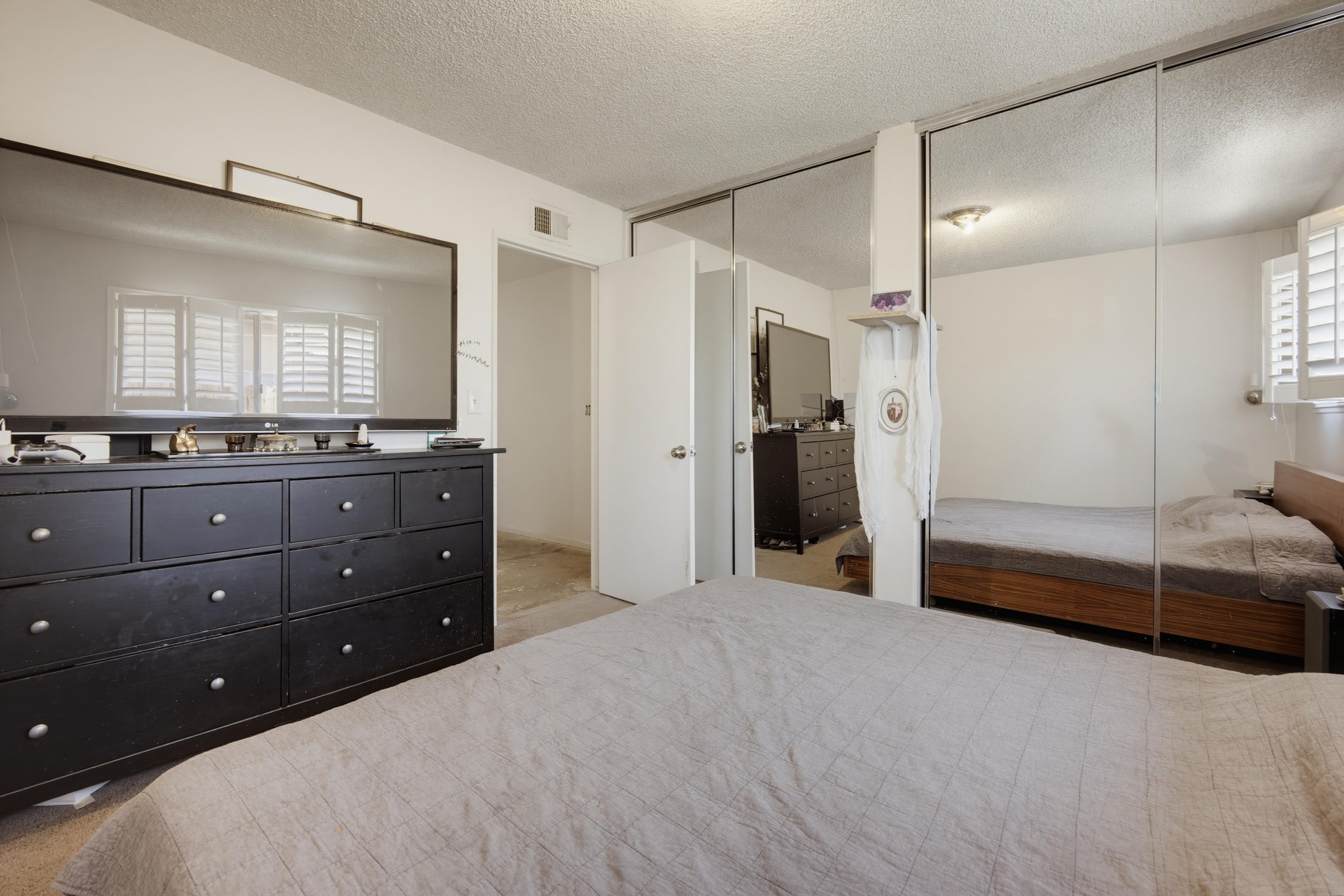 Virtual tour photo 23 of 46 for 24275 Tierra de Oro St