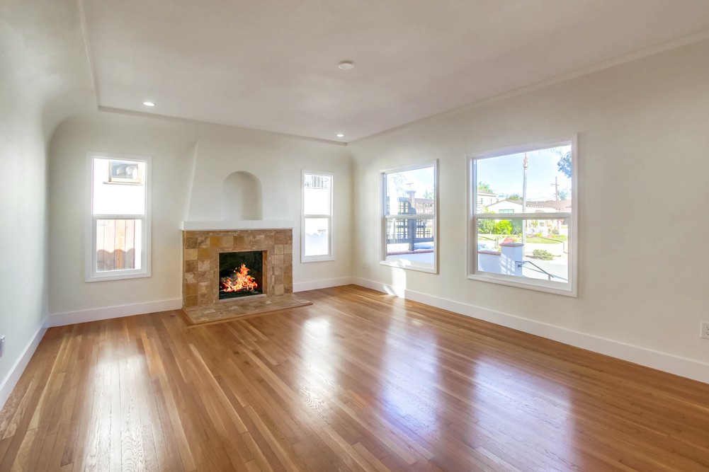 Virtual tour photo 7 of 58 for 2428 33rd St