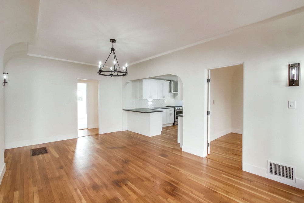 Virtual tour photo 11 of 58 for 2428 33rd St