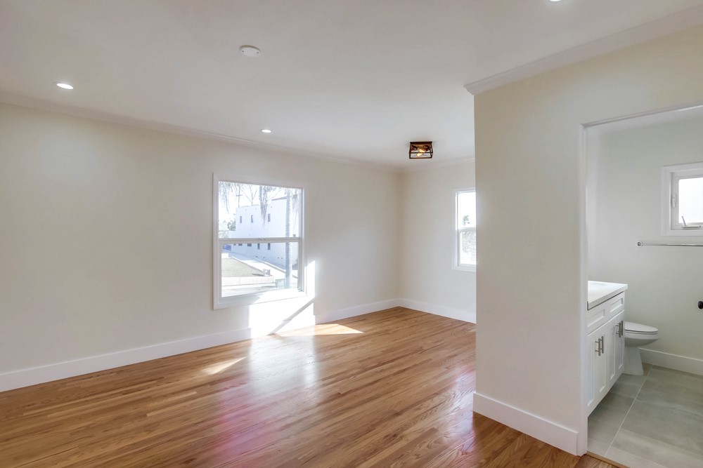 Virtual tour photo 25 of 58 for 2428 33rd St