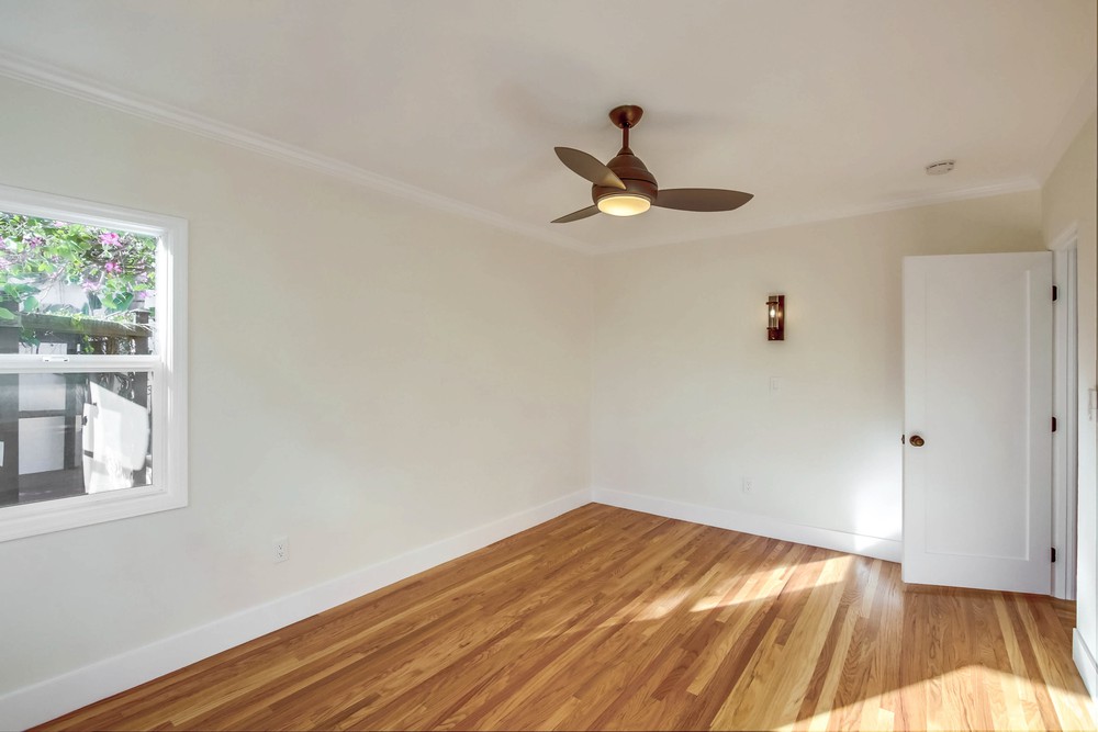 Virtual tour photo 34 of 58 for 2428 33rd St