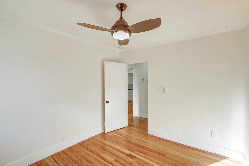 Virtual tour photo 37 of 58 for 2428 33rd St