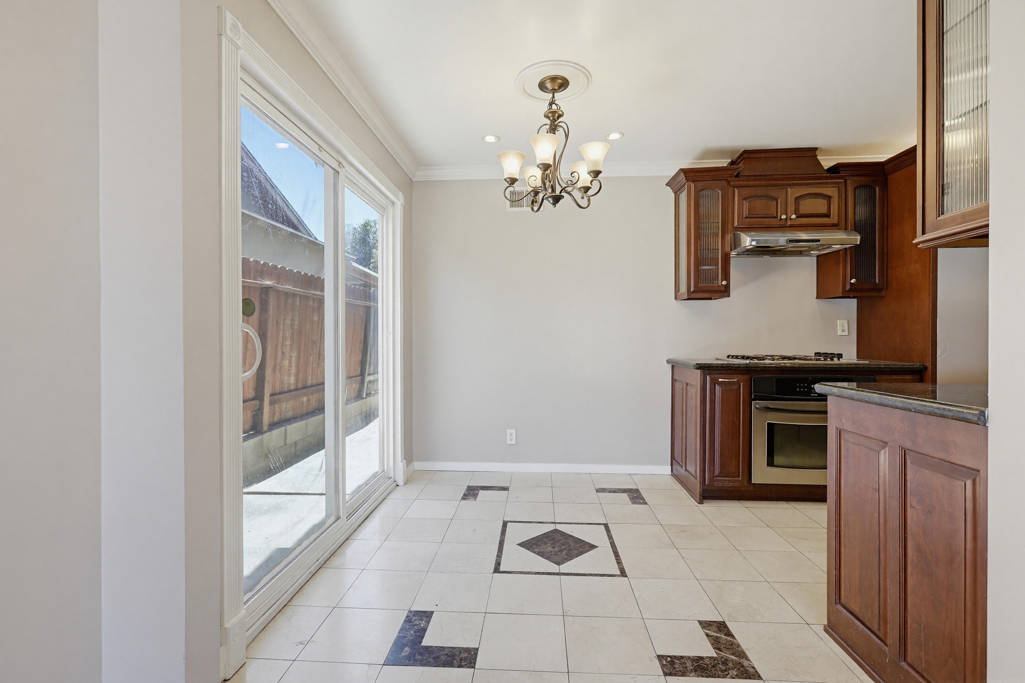 Virtual tour photo 14 of 54 for 243 N Pageant St