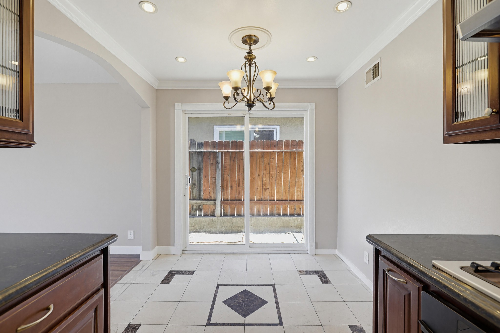 Virtual tour photo 19 of 54 for 243 N Pageant St