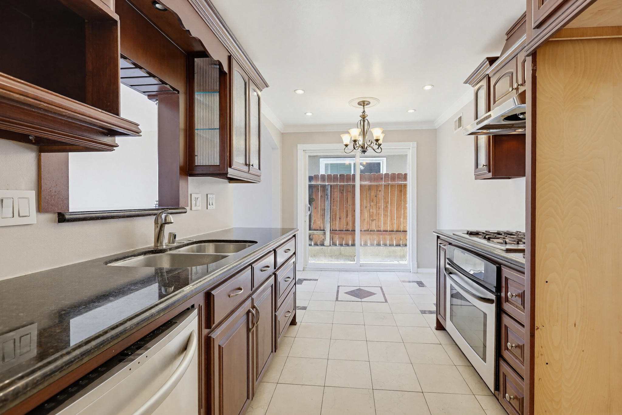 Virtual tour photo 20 of 54 for 243 N Pageant St