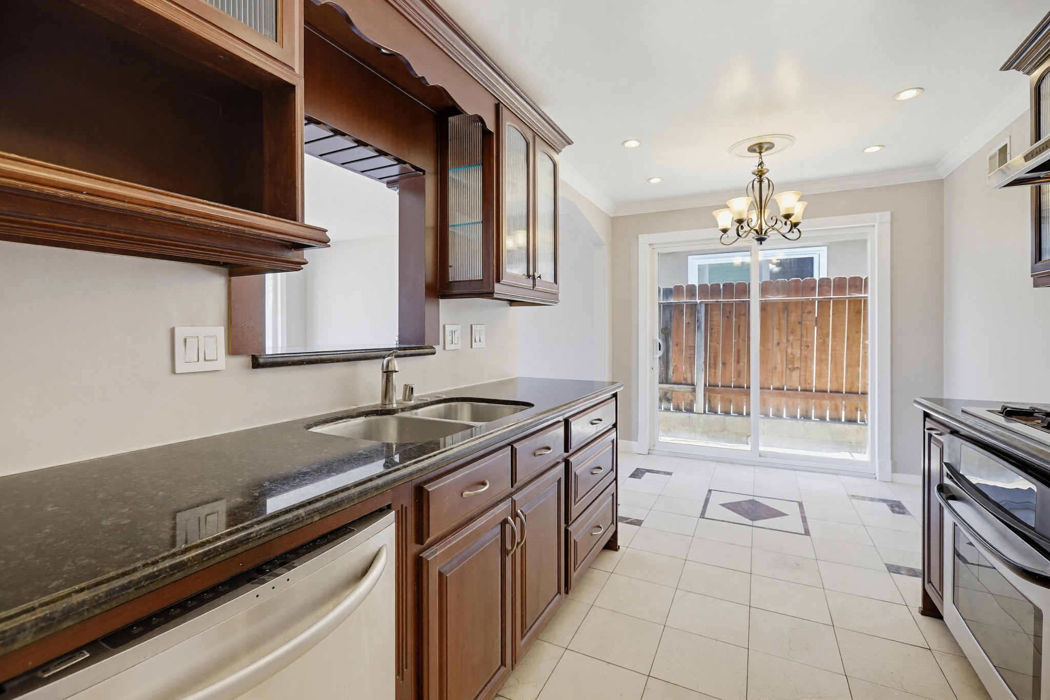 Virtual tour photo 21 of 54 for 243 N Pageant St